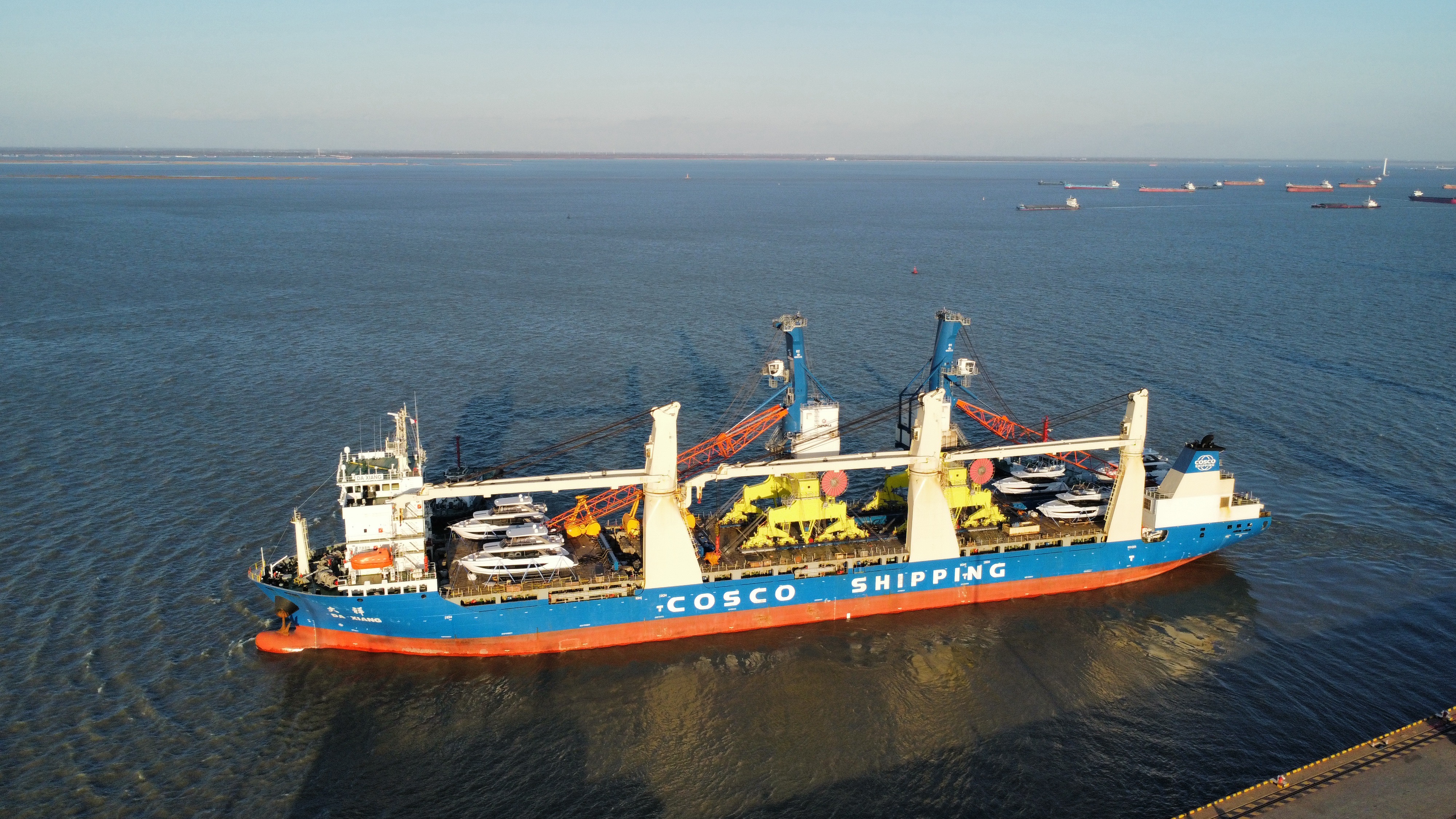 Two GENMA Mobile Harbor Cranes(MHC)Set Sail Again, Heading Straight to India!(图1) Two GENMA Mobile Harbor Cranes(MHC)Set Sail Again, Heading Straight to India!(图1)