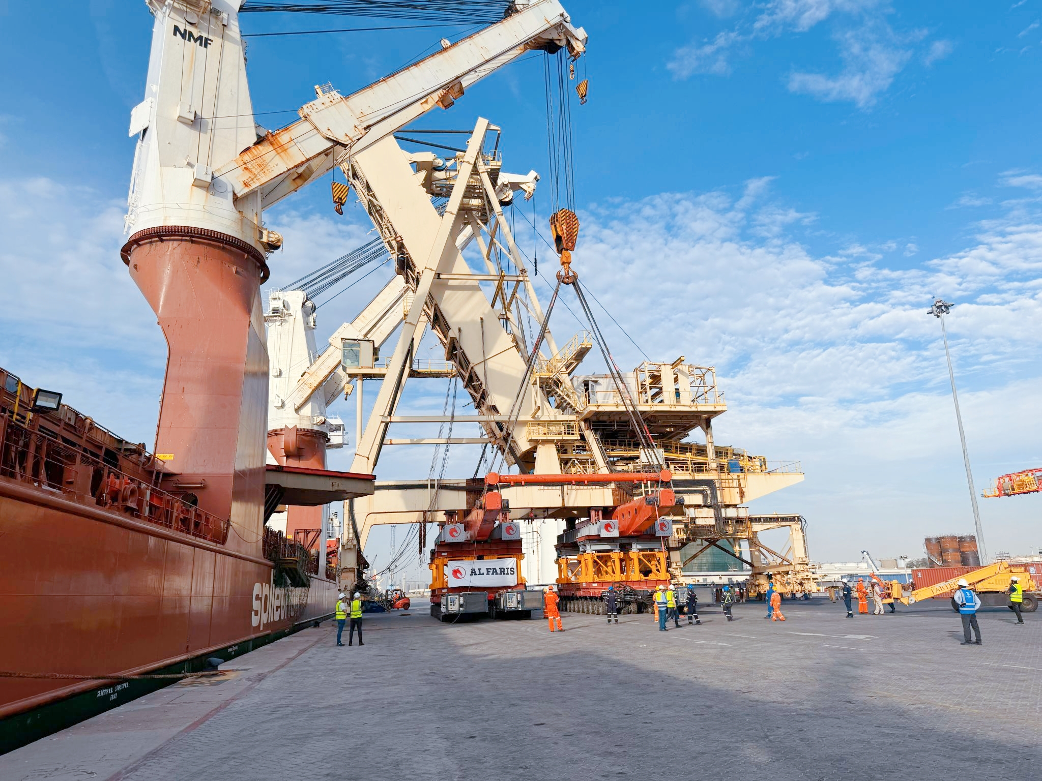 KOCH Solutions Service has commenced a comprehensive refurbishment project for ArcelorMittal Liberia(图2)