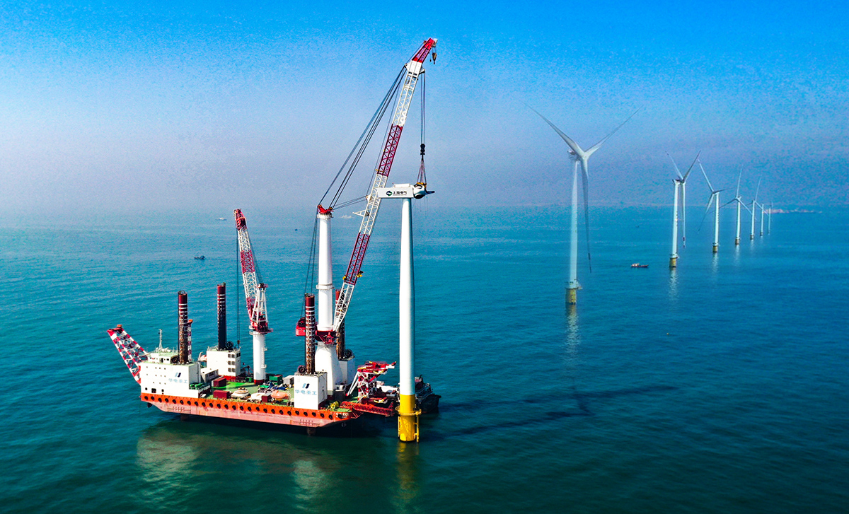 Self-elevating Offshore Wind Power  Working Platform”Huadian Wenqiang”