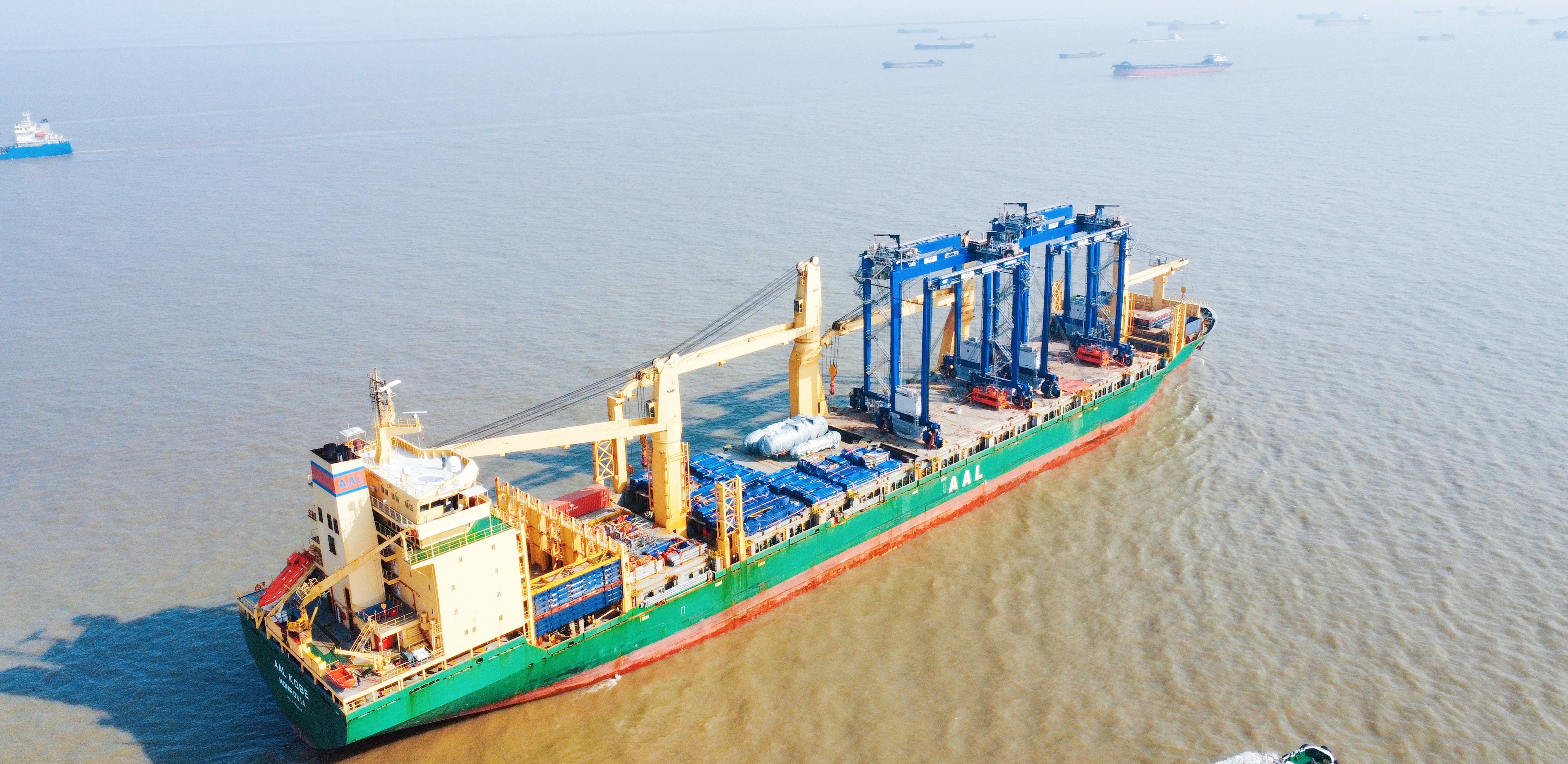 GENMA 4 Hybrid RTGs Depart for Mexico,  Supporting Port’s Green Transformation(图1)