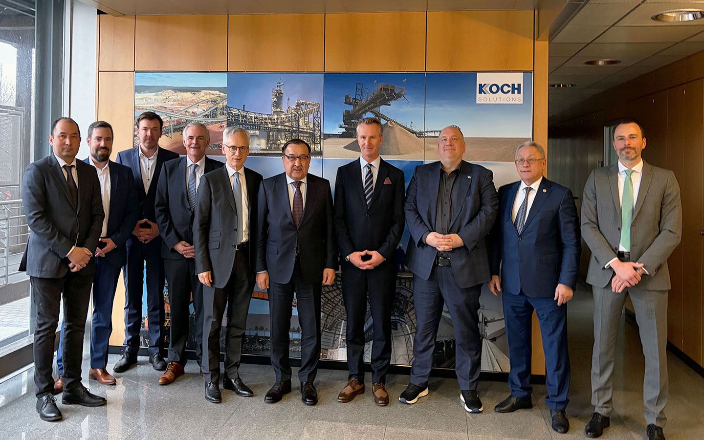 Kazakh Ambassador Visits KOCH Solutions in Wadgassen, Saarland(图1)