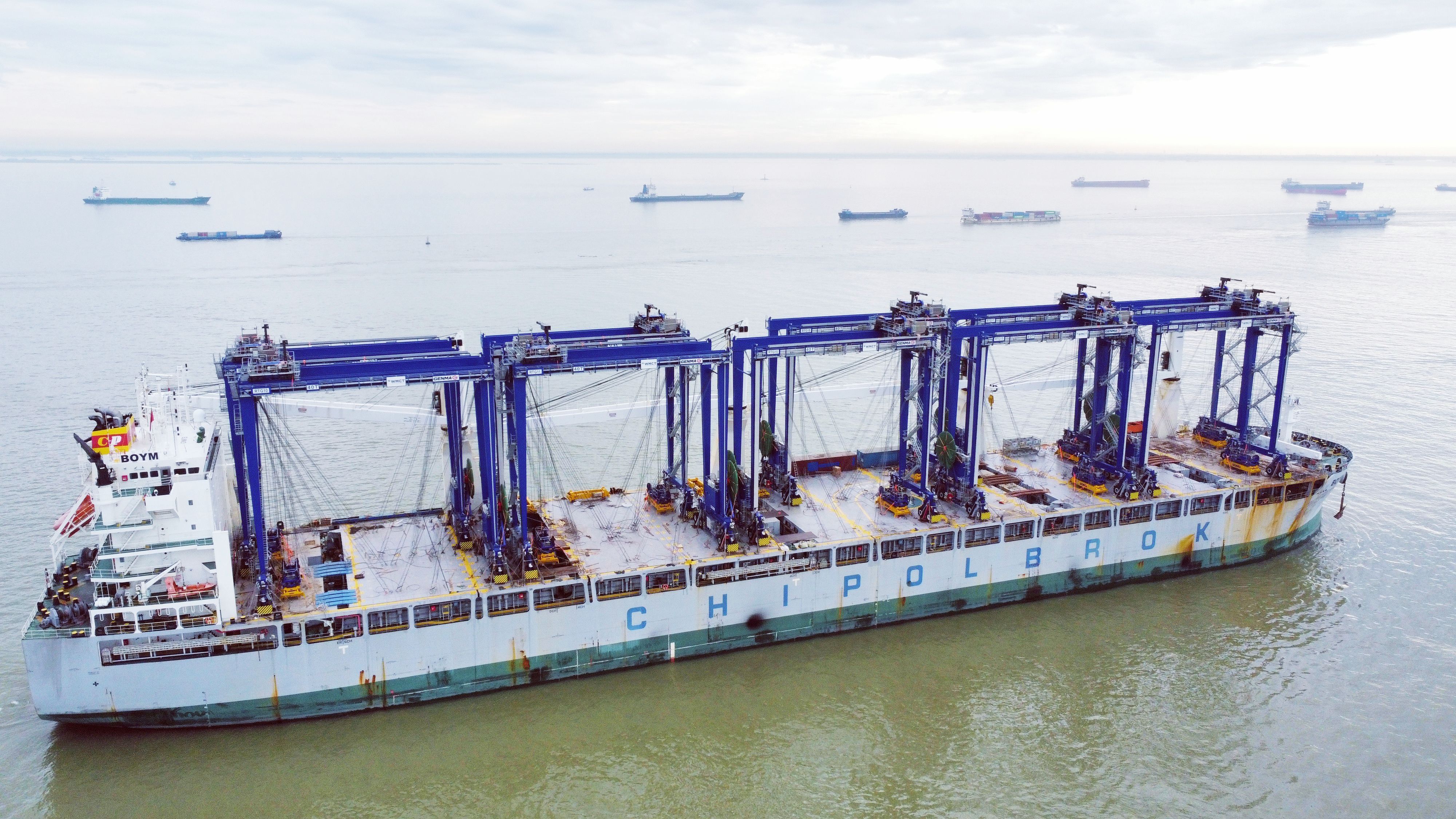 The Morocco project reaches another key  milestone! Following th loaded and set sail, taking 10 RTGs(图1)