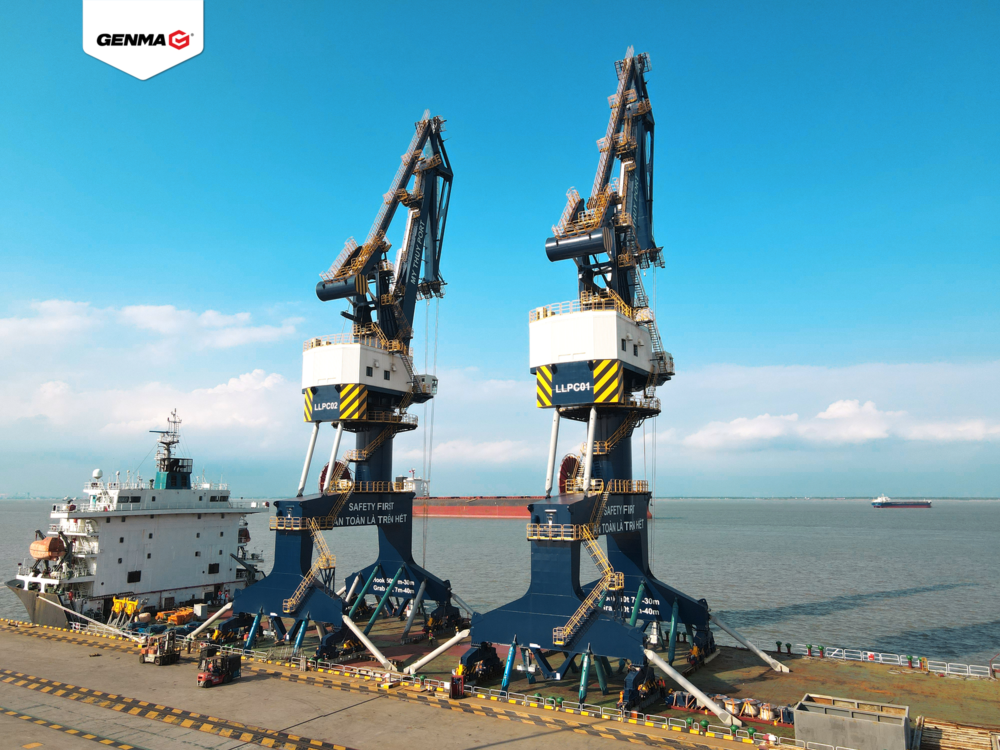 More Shipments! GENMA Sends Two Double Level Luffing Jib Cranes to Southeast Asia(图1) More Shipments! GENMA Sends Two Double Level Luffing Jib Cranes to Southeast Asia(图1)